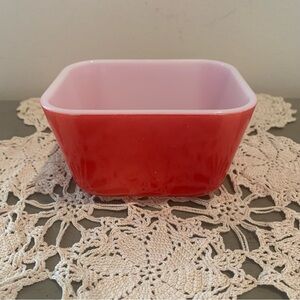 VTG Pyrex Red Refrigerator Dish No Lid